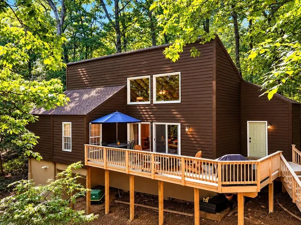 16 Chestnut Ln, Wintergreen Resort, VA 22967