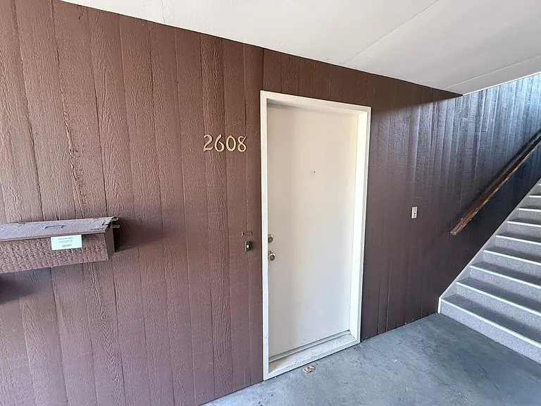 2600-2628 NW Tyler Ave — Photo 13
