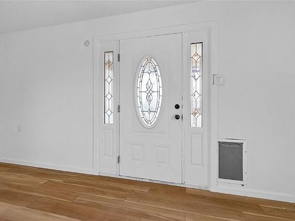 5th image of 2196 Madison St #8300