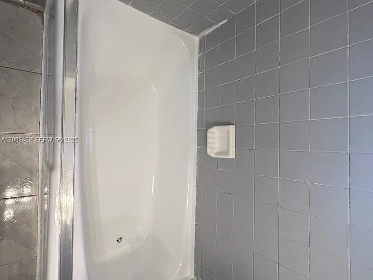 1421 SW 37th Ave #3 — Photo 11