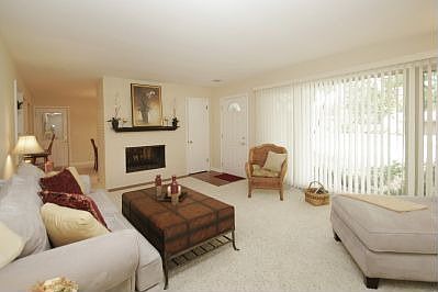 4th image of 4860 Rockhill Ct NE
