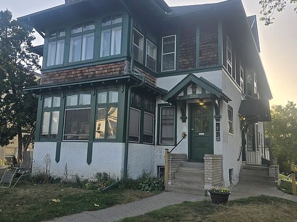 301 W 22nd St