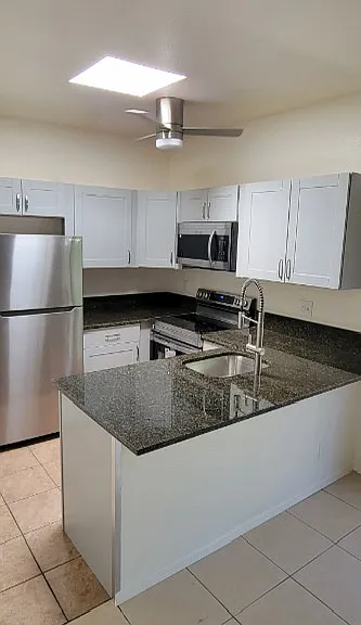 284 S Highland Ave #284 — Photo 1