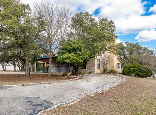 20 W River Oaks Ln, Ingram, TX 78025