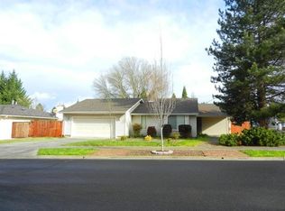 2481 Greenbrook Dr, Medford, OR