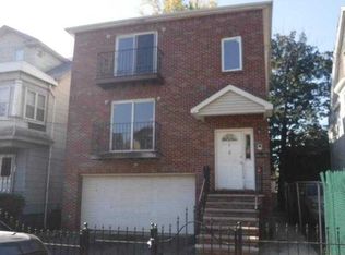 126 Mapes Ave, Newark, NJ 07112