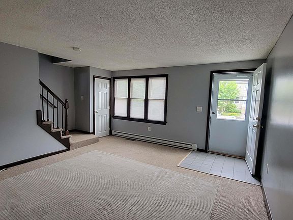 5th image of 2-6 Oakwood Lane #6