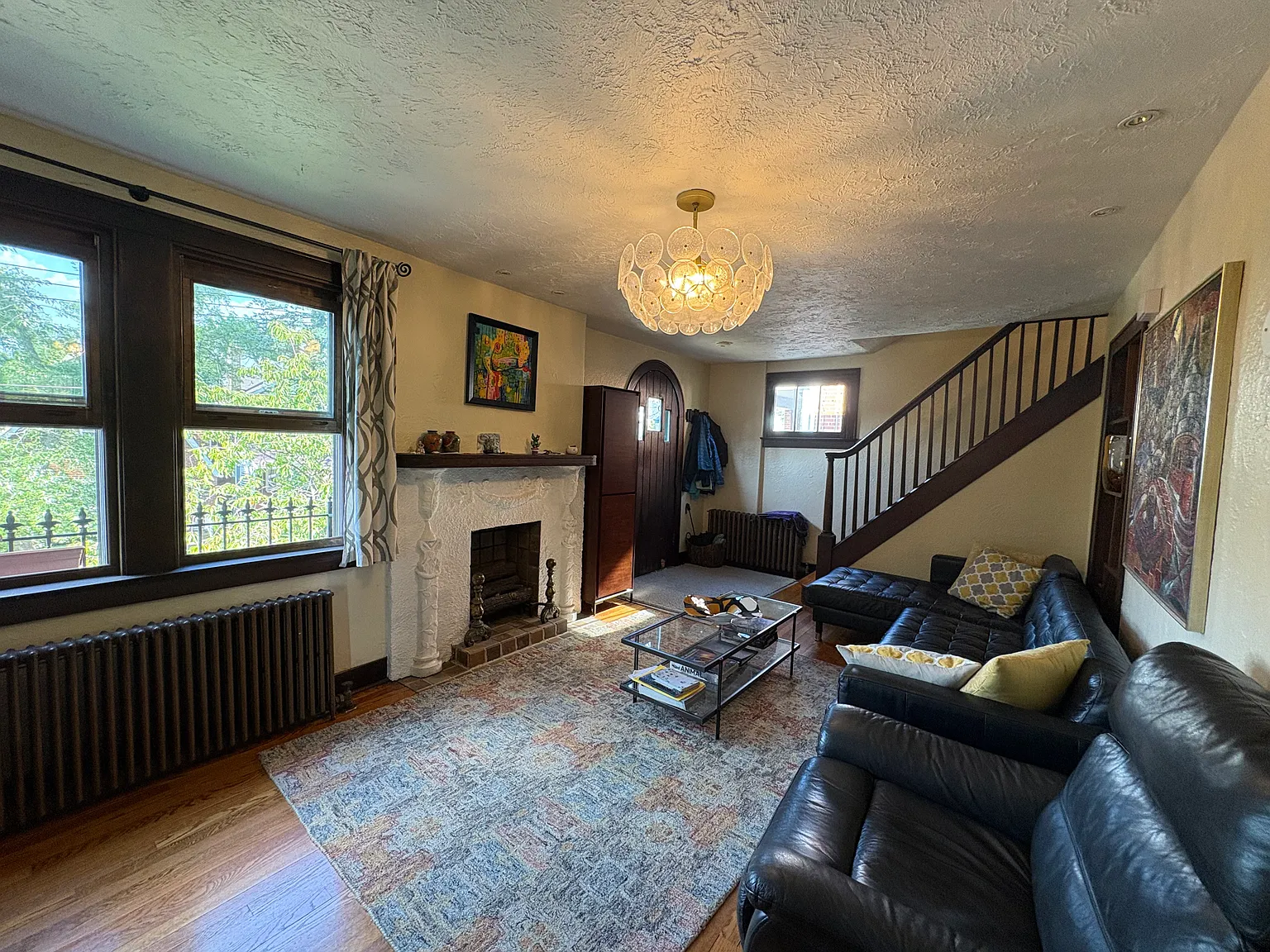 3 bed, 1.5 bath, 2052 sqft, $2,500 — Photo 3