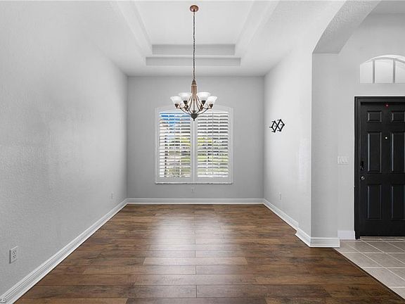 5th image of 3645 70th Ave NE