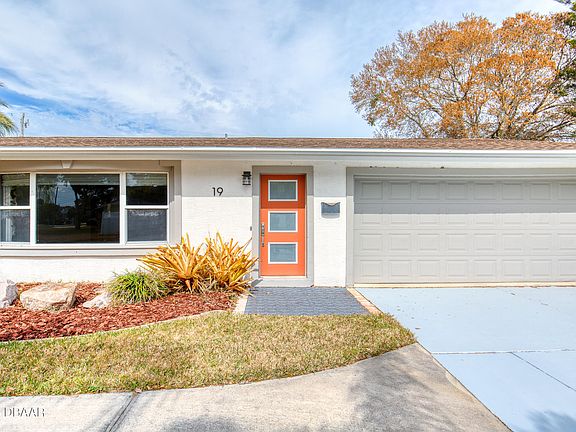 4th image of 19 Woodhaven Cir