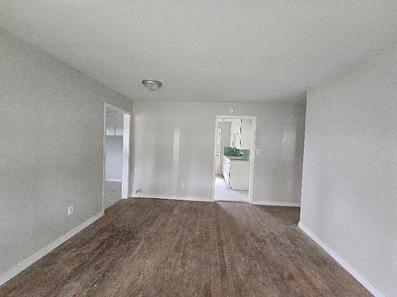 3rd image of 822 Woodhue St