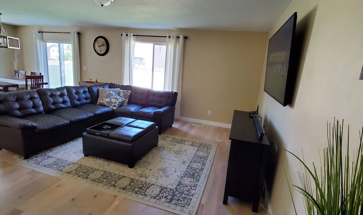 Beautiful 3-Bedroom Home for Rent in Eagle Mountain! — Photo 4