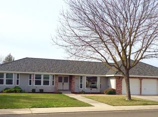 1001 Riesling Dr, Modesto, CA 95351