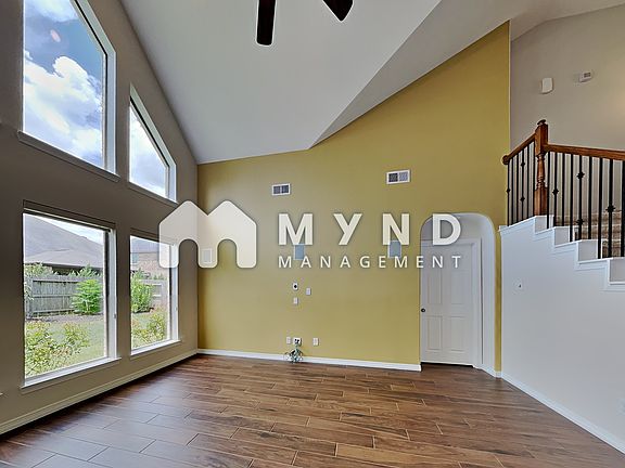 2nd image of 6726 Sotoria Ln