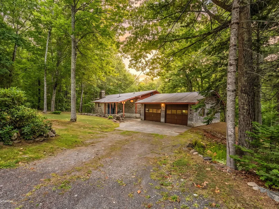 235 Finson Rd