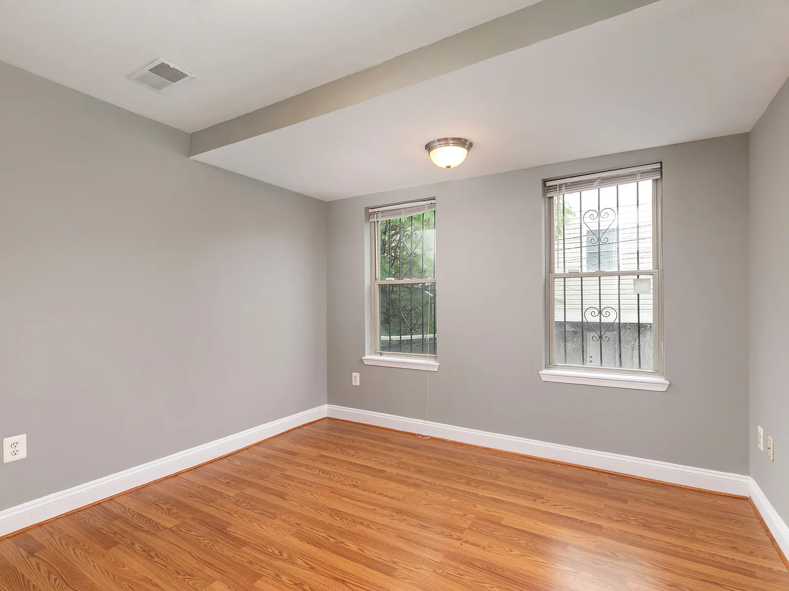 2 bed, 2.5 bath, 1482 sqft, $1,150 — Photo 2