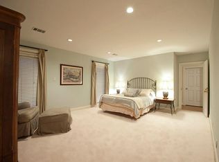 2420 Locke Ln, Houston, TX 77019