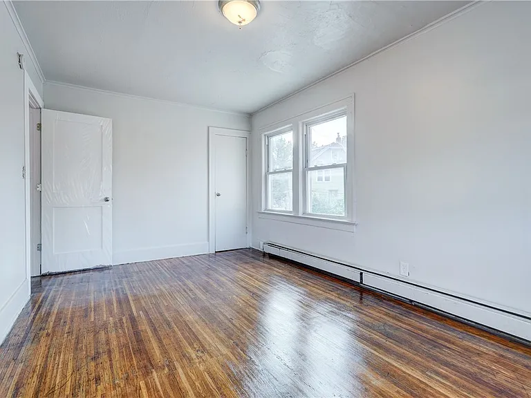 2247 Clifford Ave #UP — Photo 9