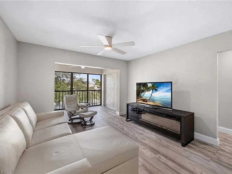 228 Fox Glen Dr #3310 — Photo 11