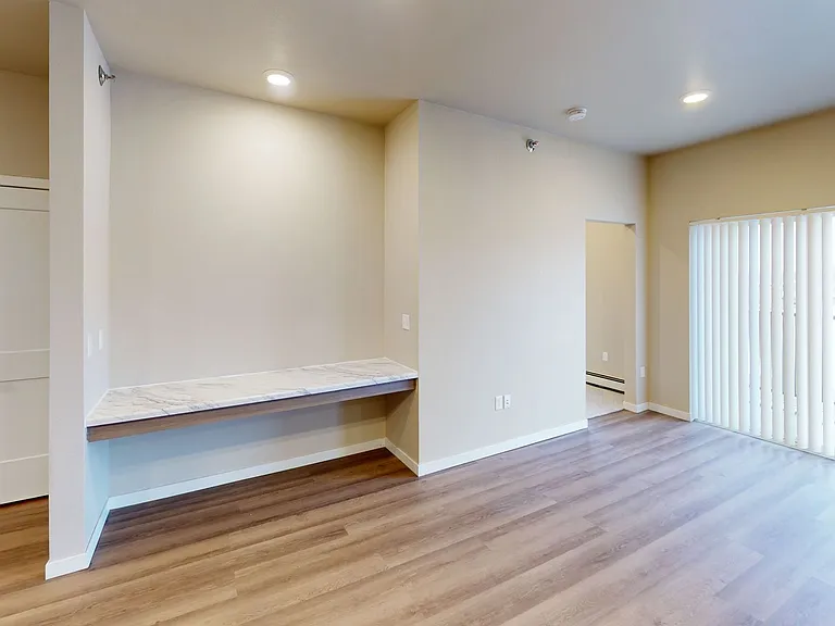 The Plains Apartments — Photo 40