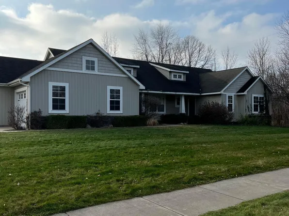 3778 Kinview St NW, Grand Rapids, MI 49534