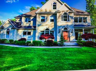 69 Greenwich Ave, Central Valley, NY 10917