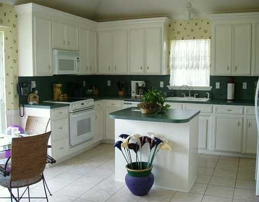 4th image of 2317 Windsor Ct