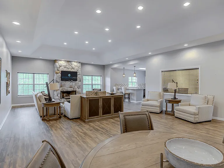 Woodland Lakes Apartments — Photo 28