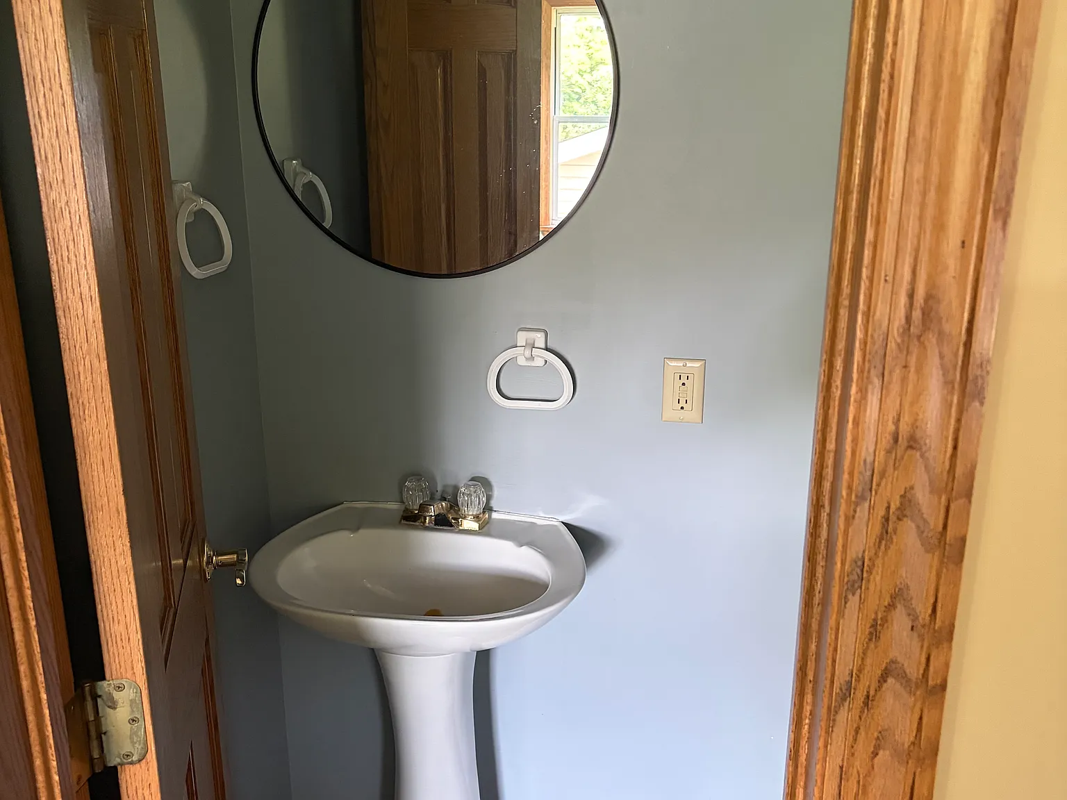4 bed, 2.5 bath, 2000 sqft, $1,500 — Photo 3