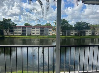 361 Holly Brook Dr #305, Pembroke Pines, FL 33127