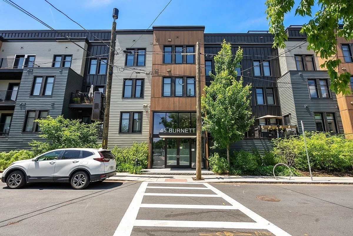 2 bed, 2.0 bath, 1128 sqft, $3,500 — Photo 1
