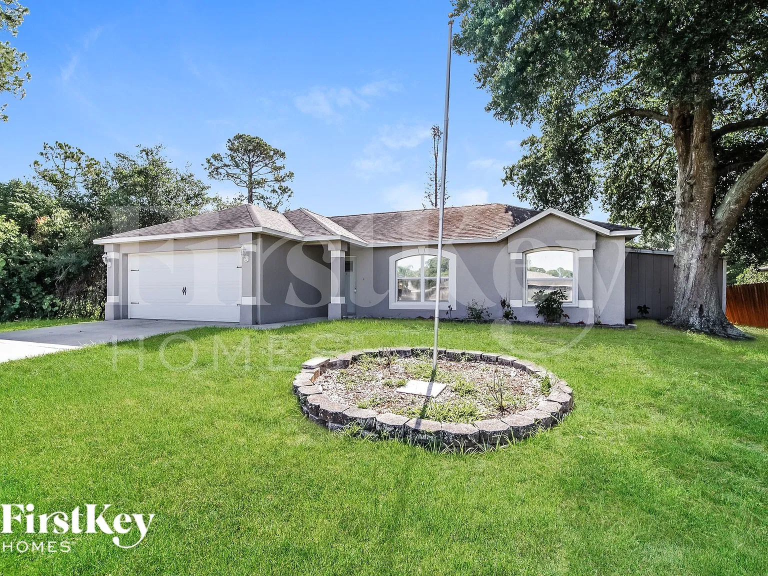 3 bed, 2.0 bath, 1460 sqft, $2,705 — Photo 2