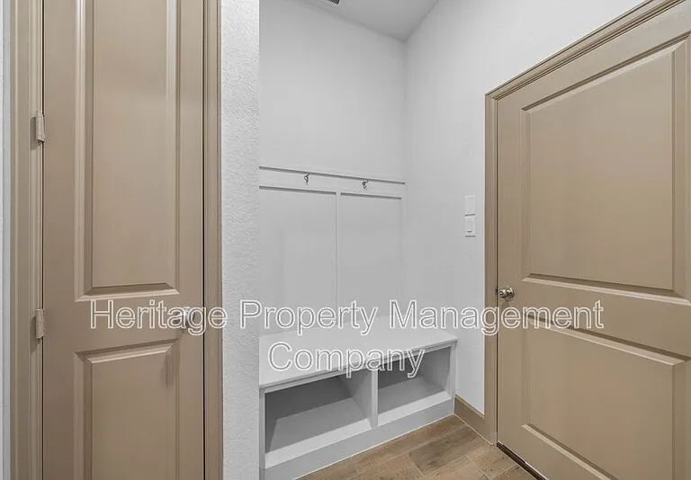 316 Hulda Trl — Photo 36