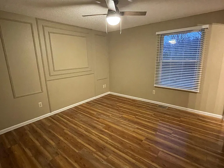 115 Spirea Point — Photo 16