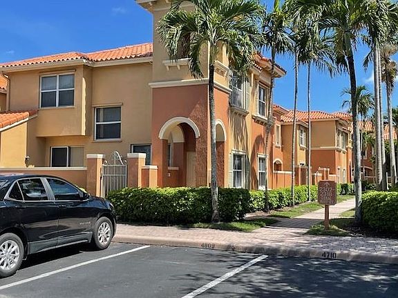 2nd image of 4907 Spinnaker Dr #4907