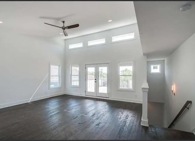 1024A Argyle Ave — Photo 7