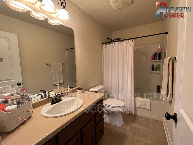 N77W22925 S Coldwater Cir — Photo 15