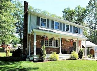5 Eagle Dr, Franklin, MA 02038