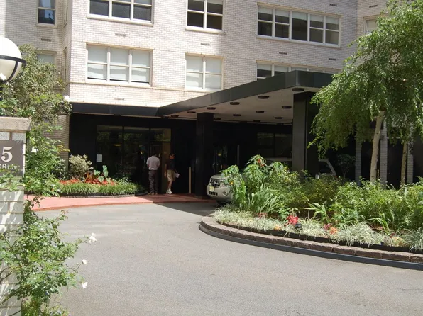 155 W 68th St APT 1202, New York, NY 10023