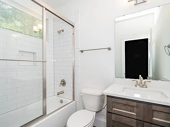 1st image of 3802.5 Kelford St