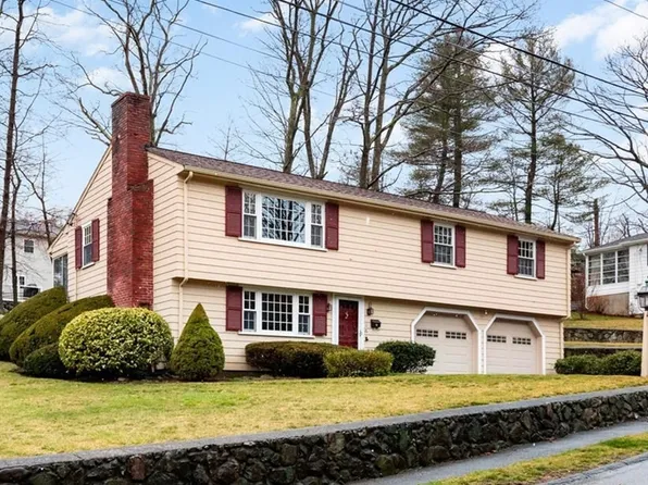 16 Gregory Rd, Wakefield, MA 01880