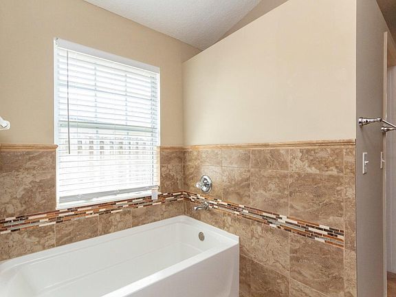 5th image of 4441 Willow Chase Ter