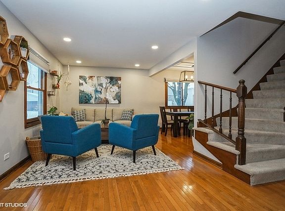 4th image of 4141 Portage Ln
