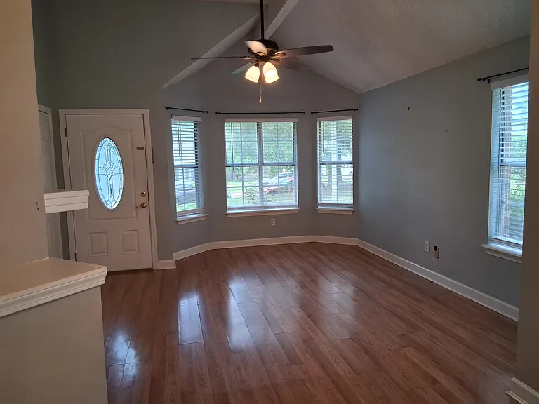 117 Glen Hollow Dr #117 — Photo 6