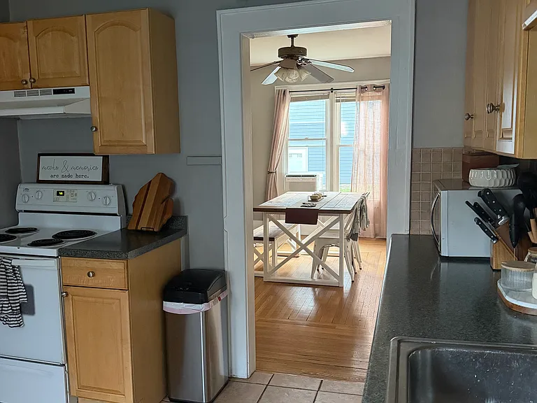 403 E Farnum Ave #1 — Photo 13