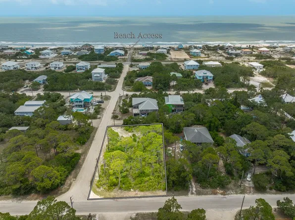 600 W Bay Shore Dr, Eastpoint, FL 32328