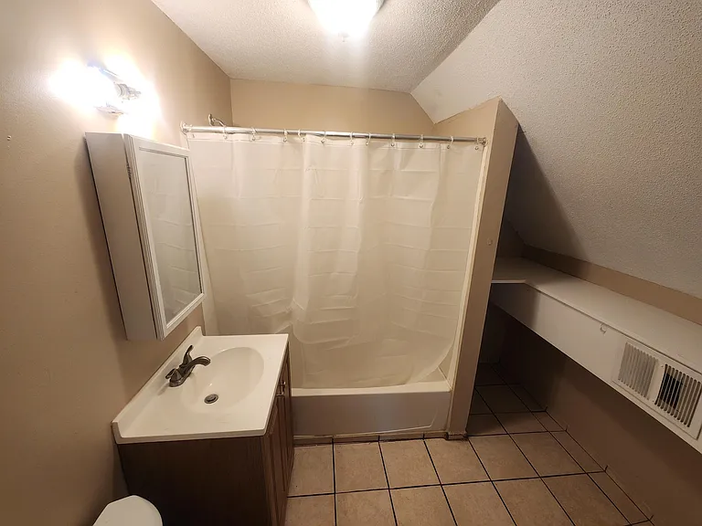 27 Fairview Ave #27B — Photo 21
