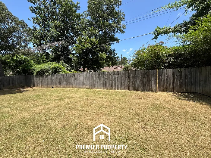 1360 Winfield Rd — Photo 25