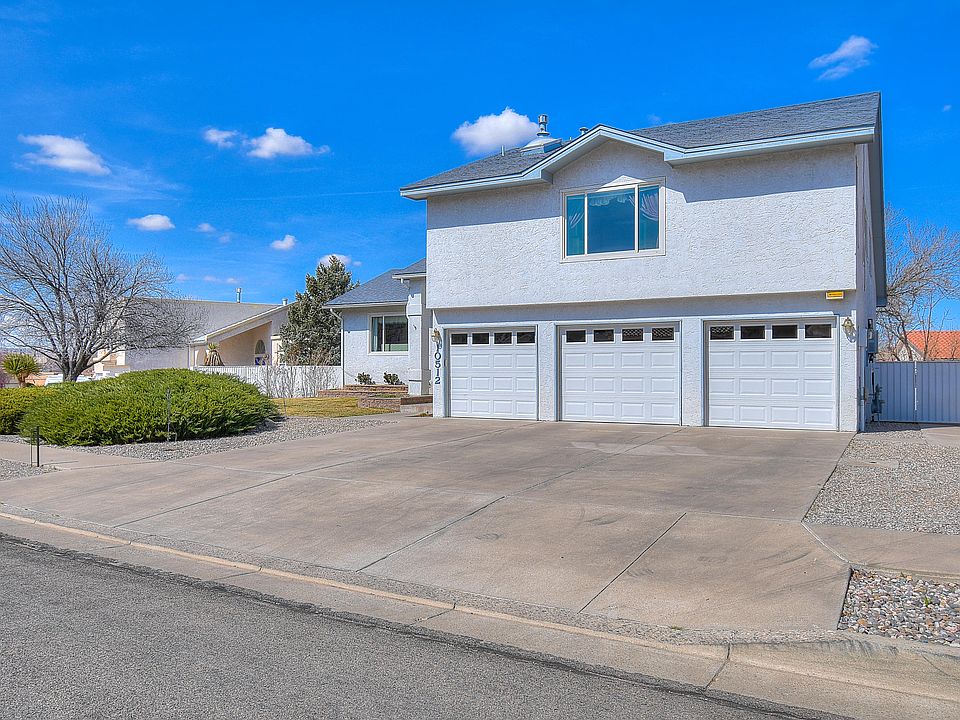 1st image of 10512 Calle Sombra NW