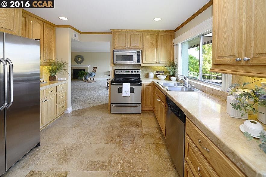1st image of 1805 Ptarmigan Dr APT 1A